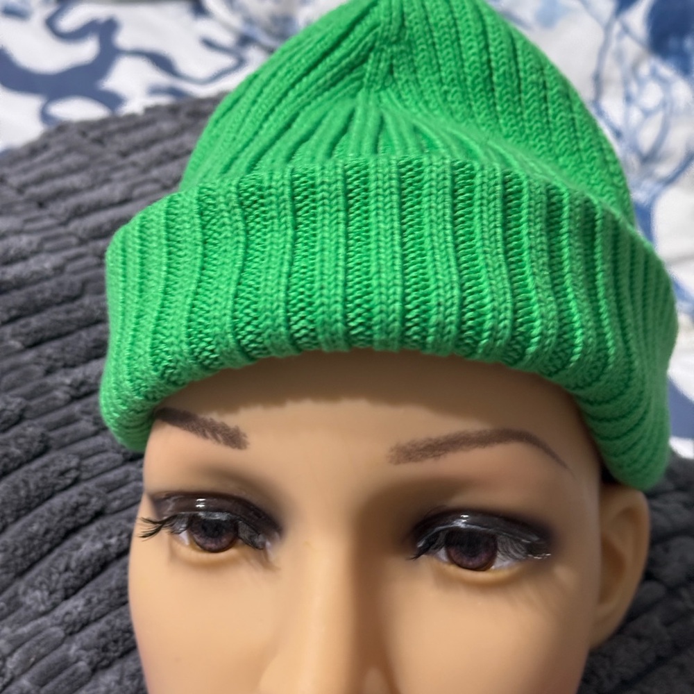 Zara Bright Green Knit Beanie
